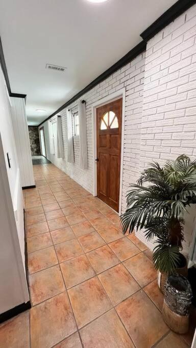 דלטון Small Rental For Couple Getaway מראה חיצוני תמונה